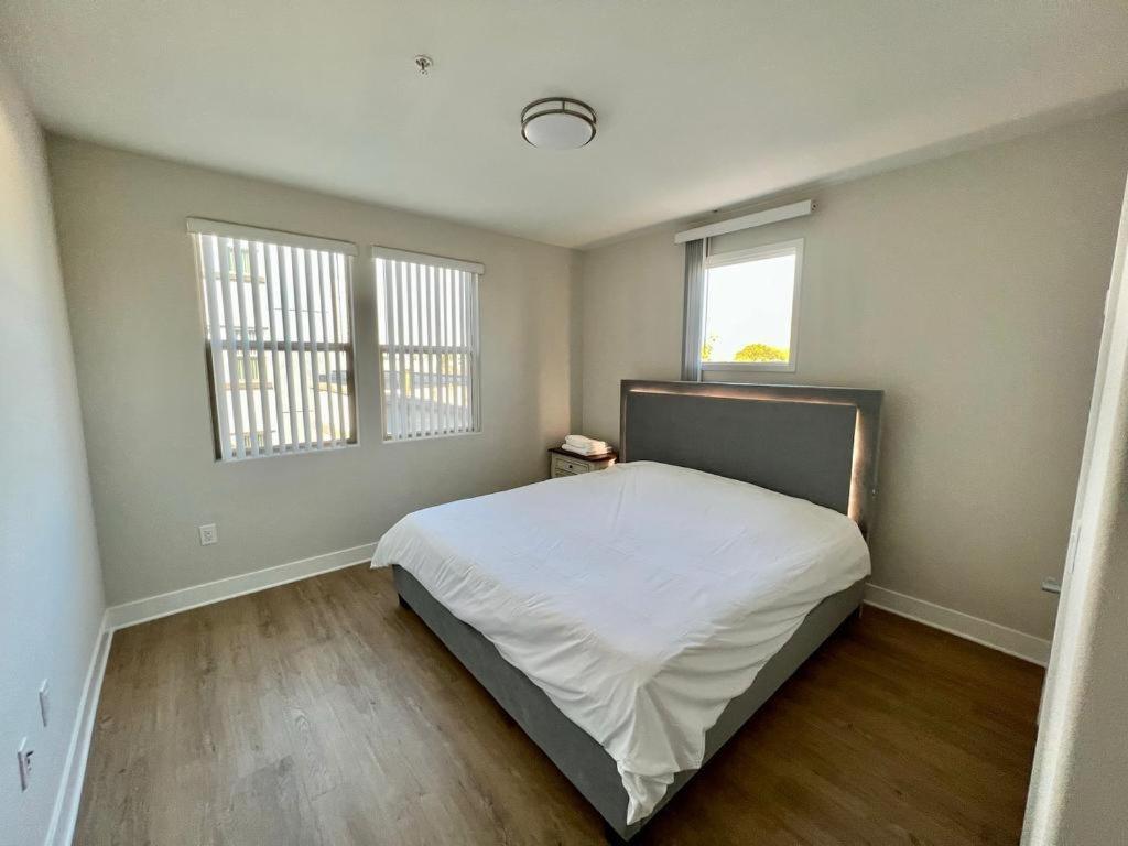 Miracle Mile Apartments — Kuvat 3